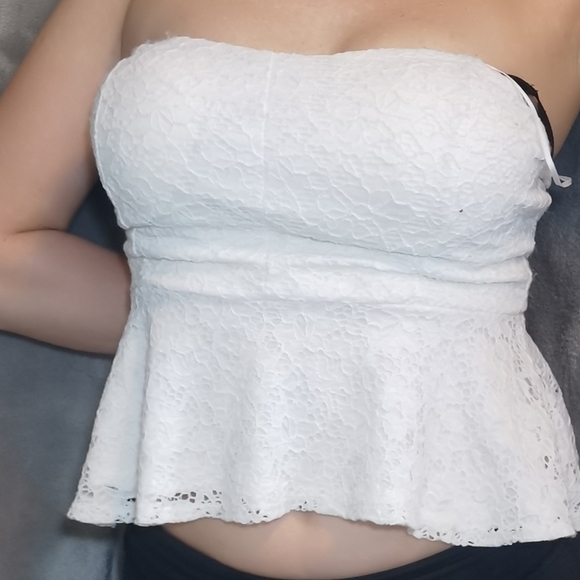 Seduction White Lace Crop Peplum - Picture 3 of 5